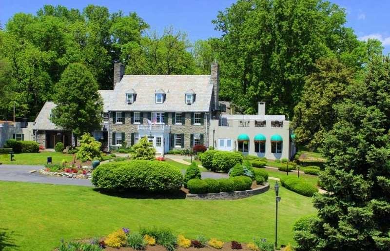 Bavarian Inn シェパーズタウン エクステリア 写真